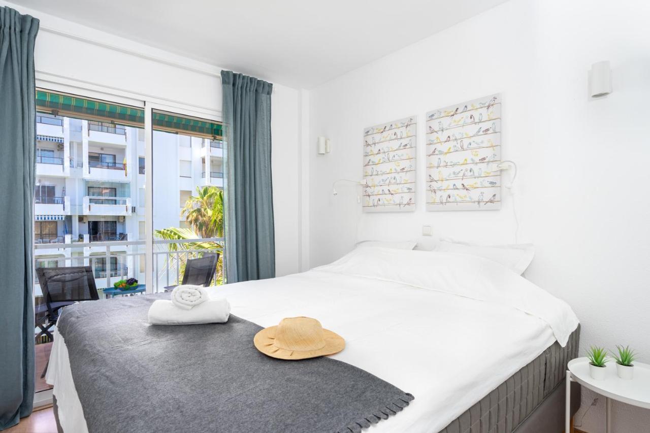 Beachfront Seaview Apartment In Los Boliches By Costarentals - Ref 141 ฟูเอนฮิโรลา ภายนอก รูปภาพ