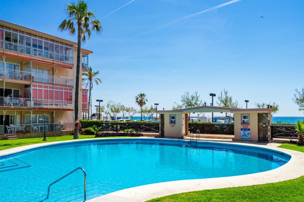 Beachfront Seaview Apartment In Los Boliches By Costarentals - Ref 141 ฟูเอนฮิโรลา ภายนอก รูปภาพ