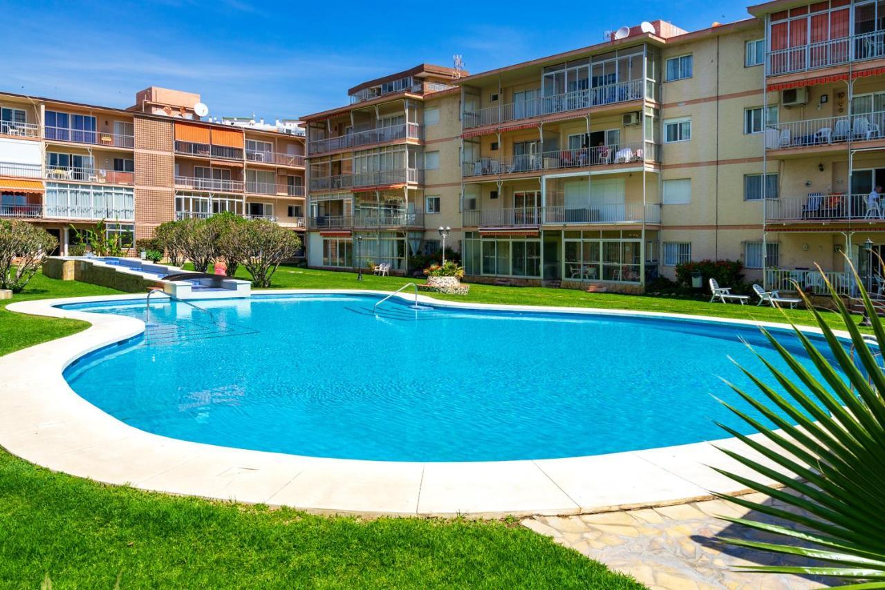 Beachfront Seaview Apartment In Los Boliches By Costarentals - Ref 141 ฟูเอนฮิโรลา ภายนอก รูปภาพ