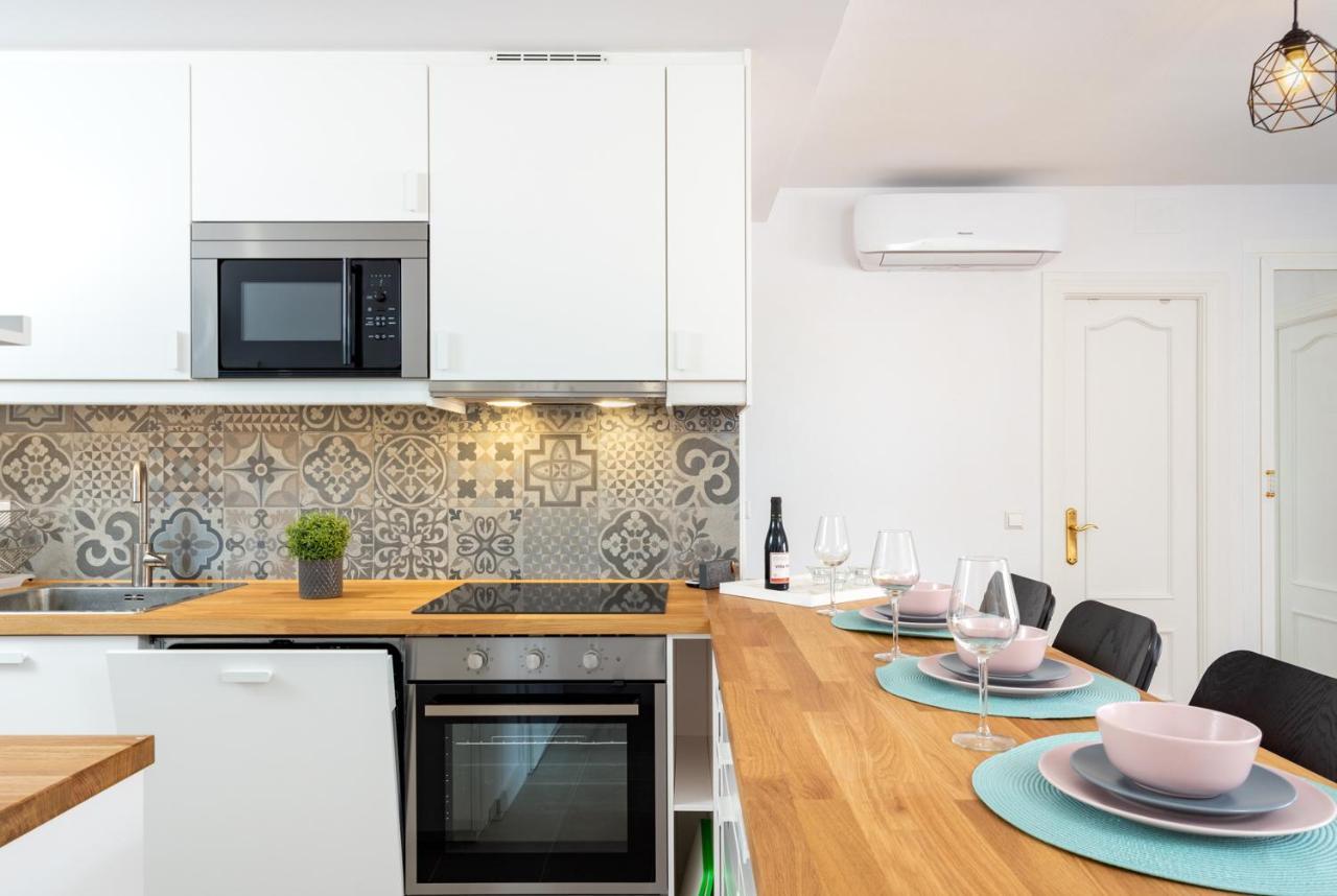 Beachfront Seaview Apartment In Los Boliches By Costarentals - Ref 141 ฟูเอนฮิโรลา ภายนอก รูปภาพ